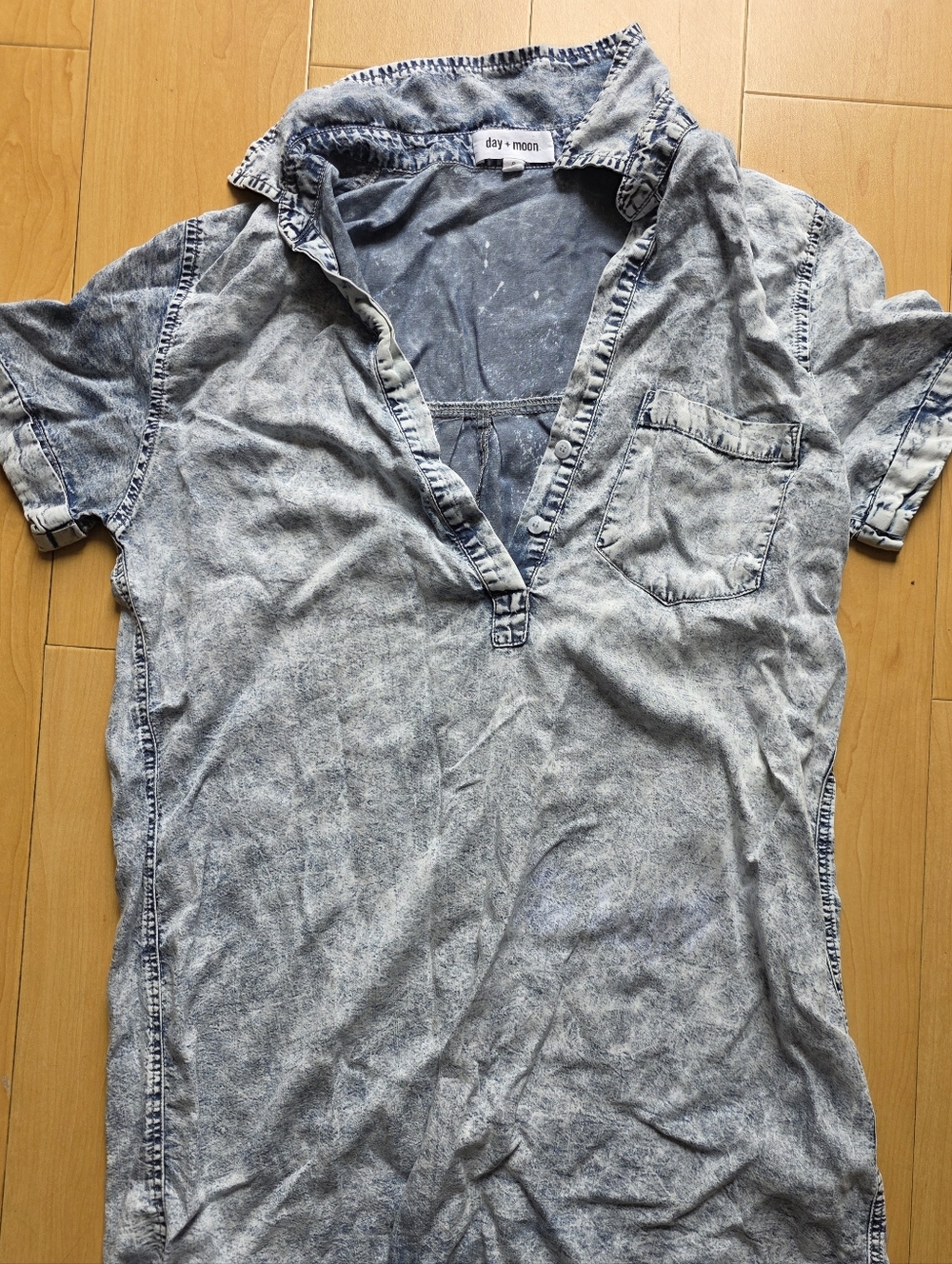 Washed Denim-Look Short Sleeve Tunic Top - Light Blue